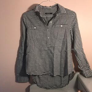 Quarter button down blouse